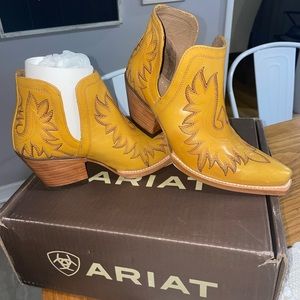 Ariat Dixon Boots
